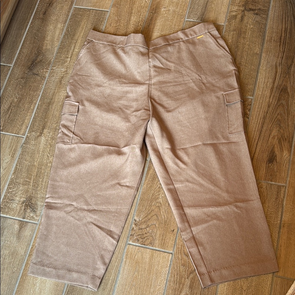 Nine West Women’s Cargo pants!